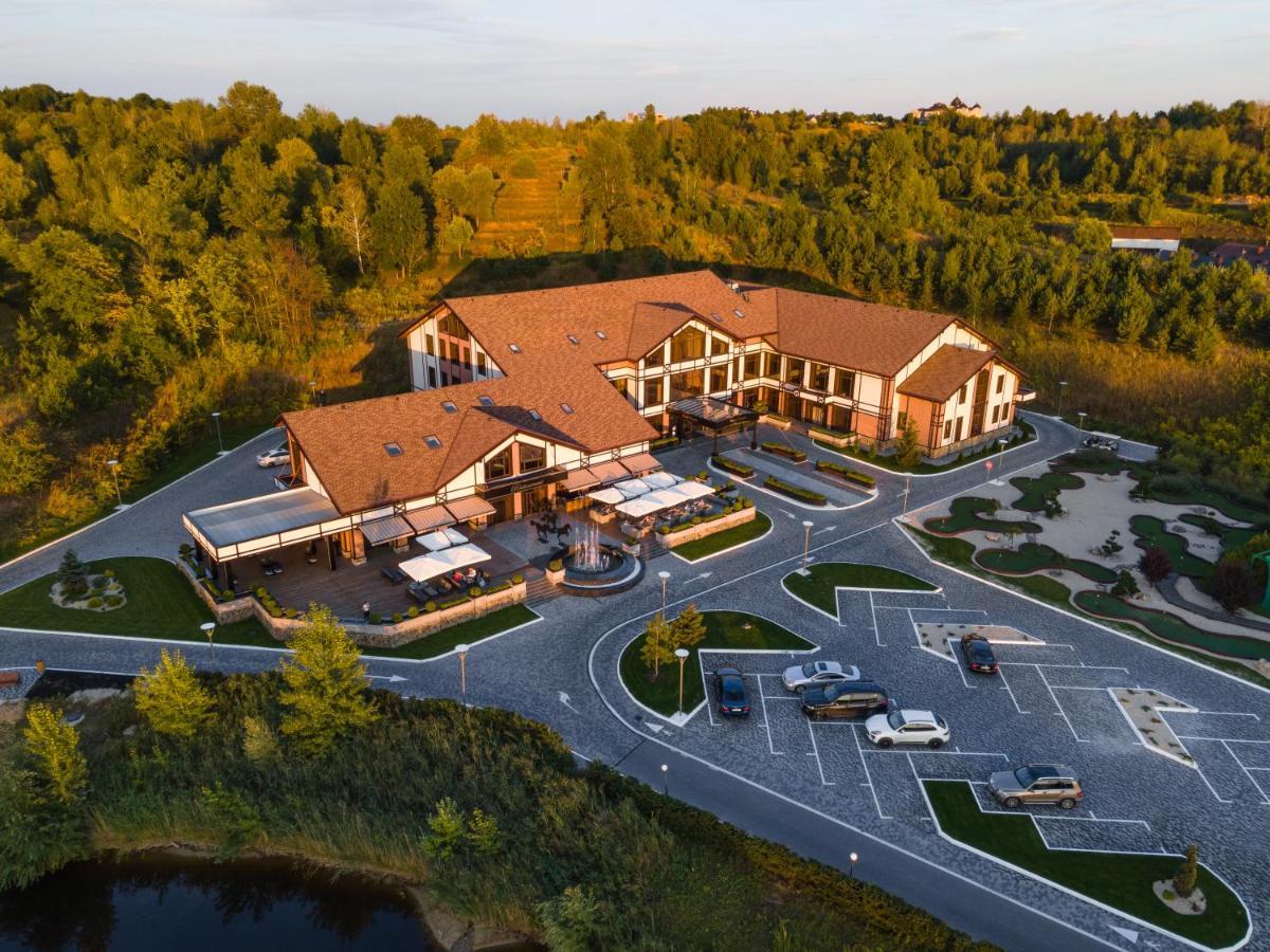 Equides Club Hotel Lesniki ภายนอก รูปภาพ